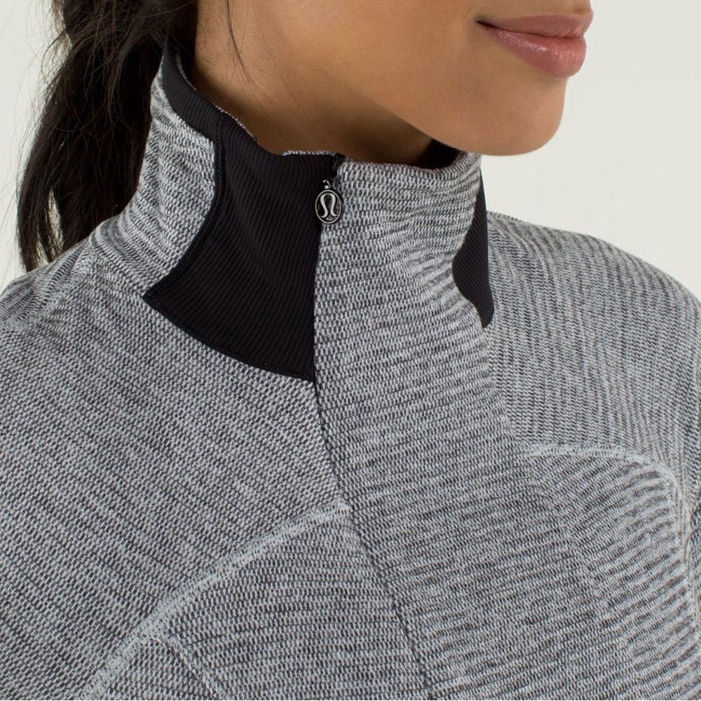 lululemon athletica Gray Long-Sleeve Half-Zip Pullover - Picture 4 of 13